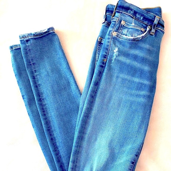 Agolde Sophie Hi Rise Distressed Jeans - Picture 6 of 13
